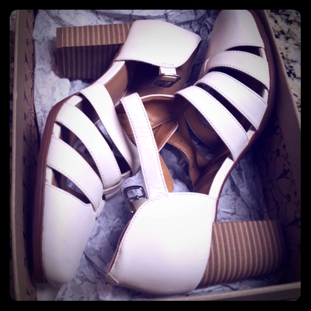 Clarks artisan shoes